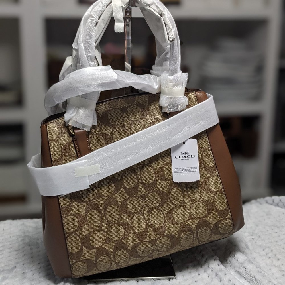 Coach Signature handbag